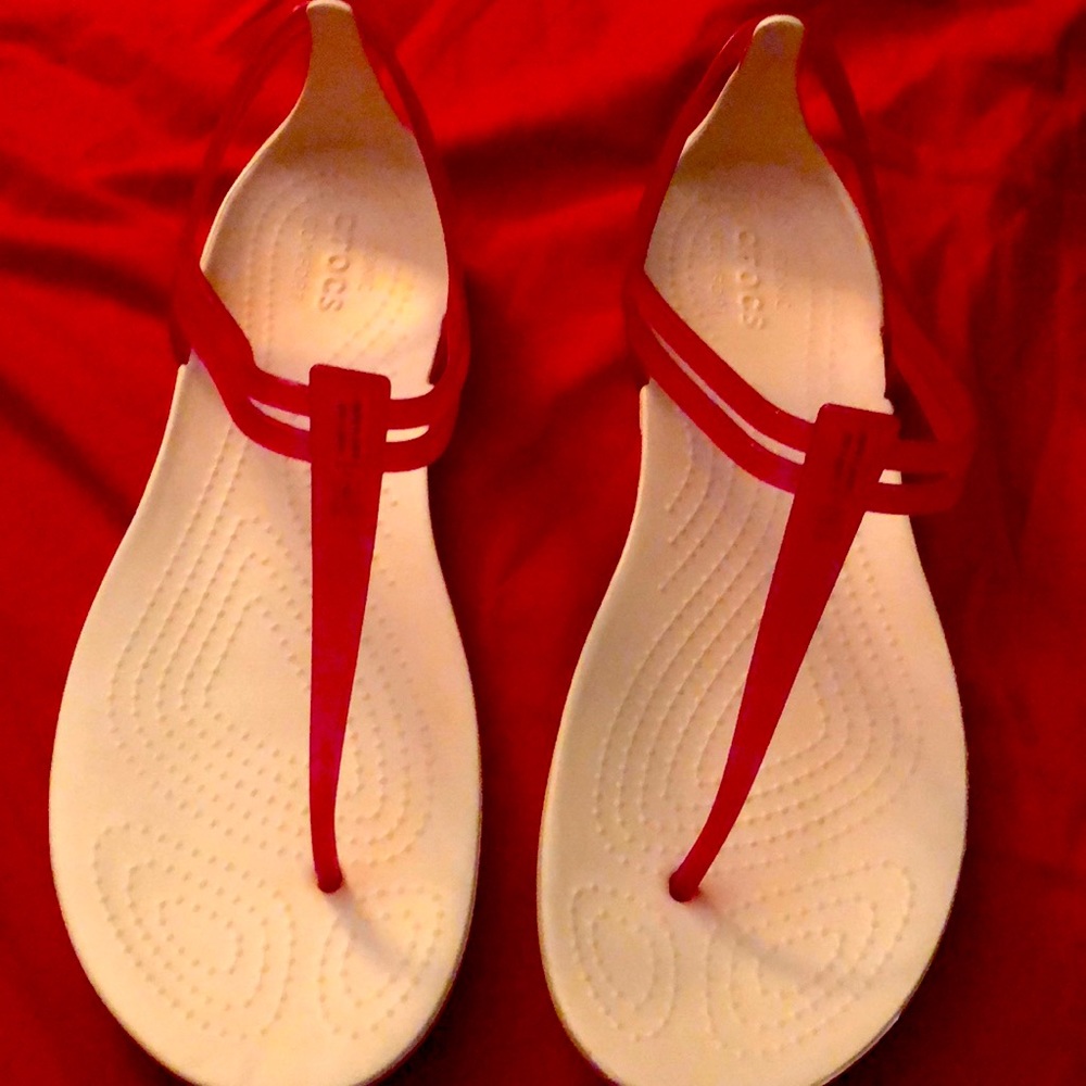 crocs brand sandals color pink and white size9